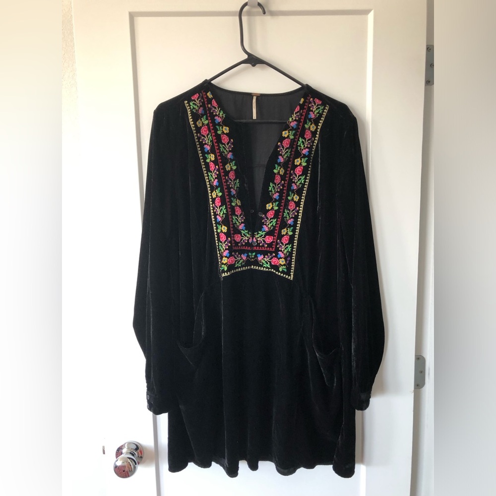 Free people velvet embroidered mini dress like new